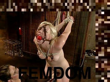 remmidildo, anaali, lesbo-lesbian, kova-seksi, bdsm, orja, sormettaminen, jalat, fetissi, nöyryyttäminen