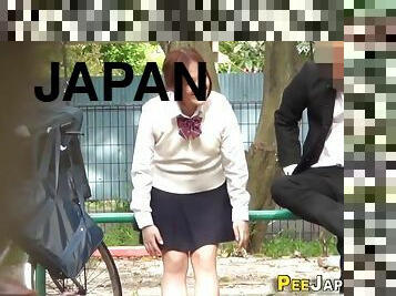 japanese pissing babe