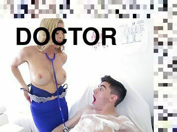 Blonde doctor satisfies her client with bath and blowjob