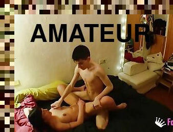 Babysitter teaches Jordi how to masturbate