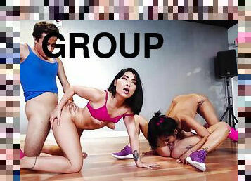 Foursome Group Sex Featuring Three Amazing Women Will Drive You Mad!