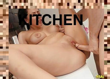 College freshman with phat ass rides a huge dick in the kitchen