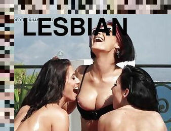 Inna Innaki and Elena Xatzi in Greek naughty trio lesbian