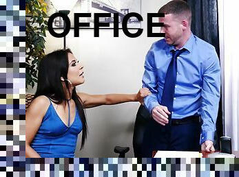 Sexually Attractive Slut Shagged In Office - jynx maze