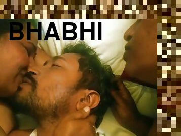 bhabhi in bathroom - Unknown Indian porn