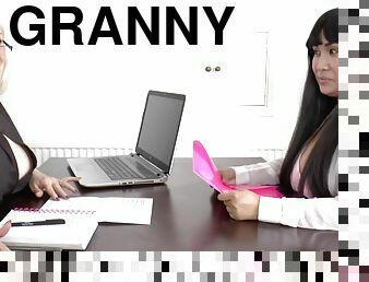 Heavy-Breasted Granny Licking Lesbian