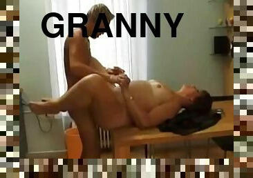 BBW Granny R20