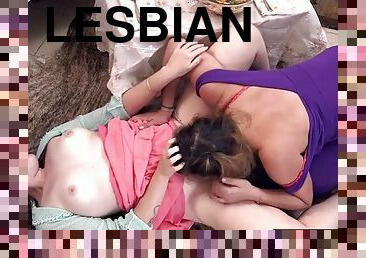 Aussie lesbians lick cunts after dinner