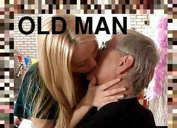 Sexy blonde teen Jennys sucks off old man