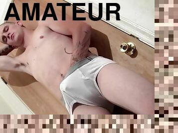 masturbare-masturbation, amatori, jet-de-sperma, pula-imensa, gay, masturbare, chilotei, tanar18, solo, baietel