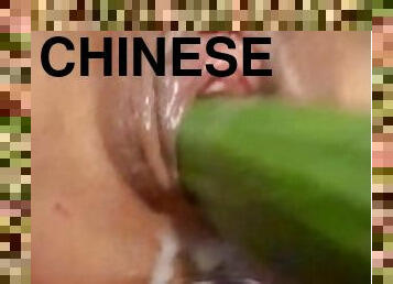 Chinese woman squirt crazy.