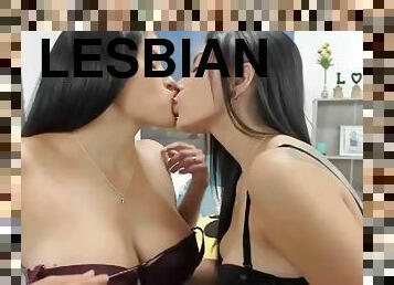 Wild Lesbians Get Drilled By A Strapon Dildo