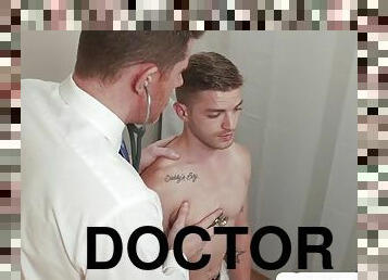 Young cocksucker assfucked by a doctor in the infirmary