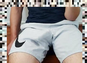 My crush posted an Instagram picture in bikini so i had to cum in my shorts - Horny Loser - HFO