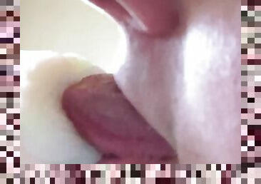 Size Diff Giant tongue in tiny pussy toy