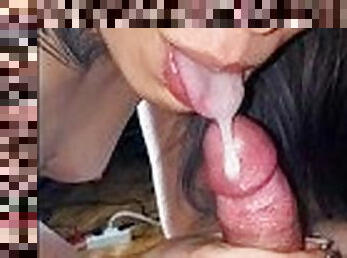 COLLEGE FRESHMAN loves to suck cock before bed (CUMSHOT ON MOUTH)