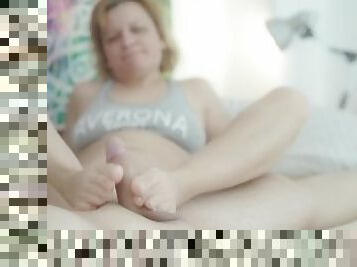 Mommy's feet helped her cum