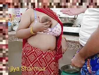 Kitchen Mein Chowmin Bana Rahi Desi Sister Ko Bhai Ne Ghodi Bana Kar Lapa Lap Choda