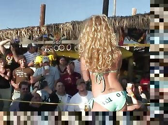 Spring breaker girls go nuts with the crowd