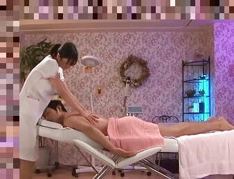 Sensual massage ends with Asahina Akari licking her masseur's balls