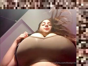 Huge tits Natalie Onlyfans sexy babe big boobs show