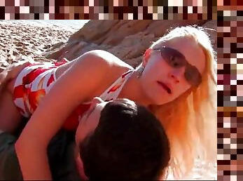 Fucking shaved blonde girl on the beach