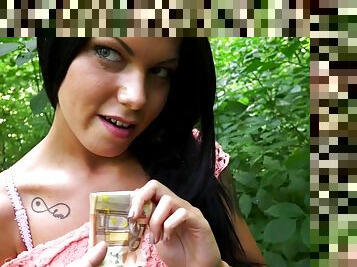 Gorgeous teen fucked in the woods for cash