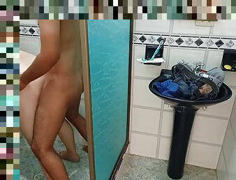 Me Follo A Mi Hijastra En Ducha Cuando Estamos Solos En Casa