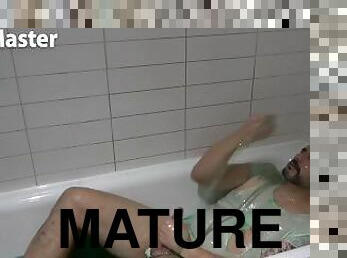 Uncut DILF slimy green gunge bath WAM play PREVIEW