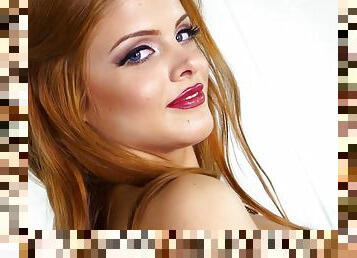 Arousing redhead perfect nude cam posing