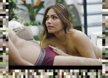 Garmi Season 02 Episode Uncut (2023) - Big ass Indian desi babe in outdoor hardcore