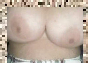 Watch me bounce my huge tits .Free OF page ) Tip me if you bust thinking of me though)