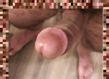 Masturbation and cumshot for Sessolino69. Nice point of view for feet lovers :)