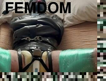 orgazmus, bdsm, otrok, latex, zväzovanie, ženská-dominancia, česanie