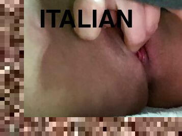 Italian squirt pubblic