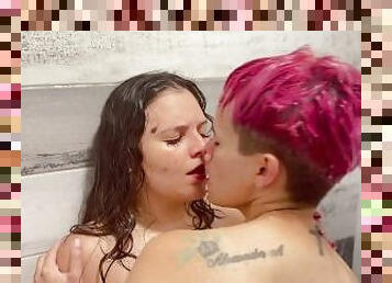 »εσβία̍-lesbian, ¼ουνί̍-vagina, äζακούζι̍