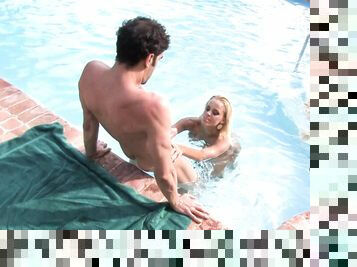 Piscina, Britney