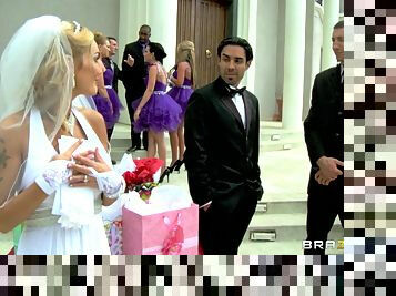Beautiful bride cheats on her wedding day with the best man