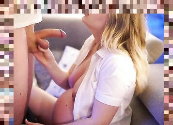 Pregnant girl at 8 months gets a dick and creampie at christmas